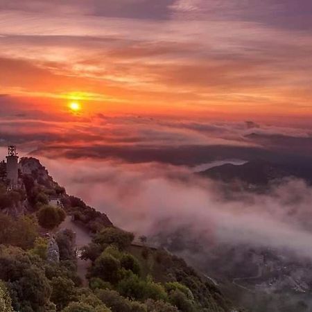 Апартаменты Atico Loli Берга Экстерьер фото
